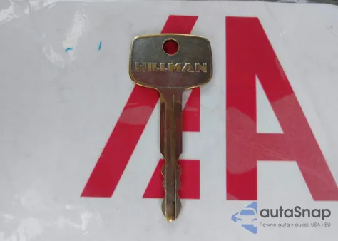 2005 Toyota Corolla Ce z USA, uszkodzony, nr VIN 1NXBR32E35Z433574